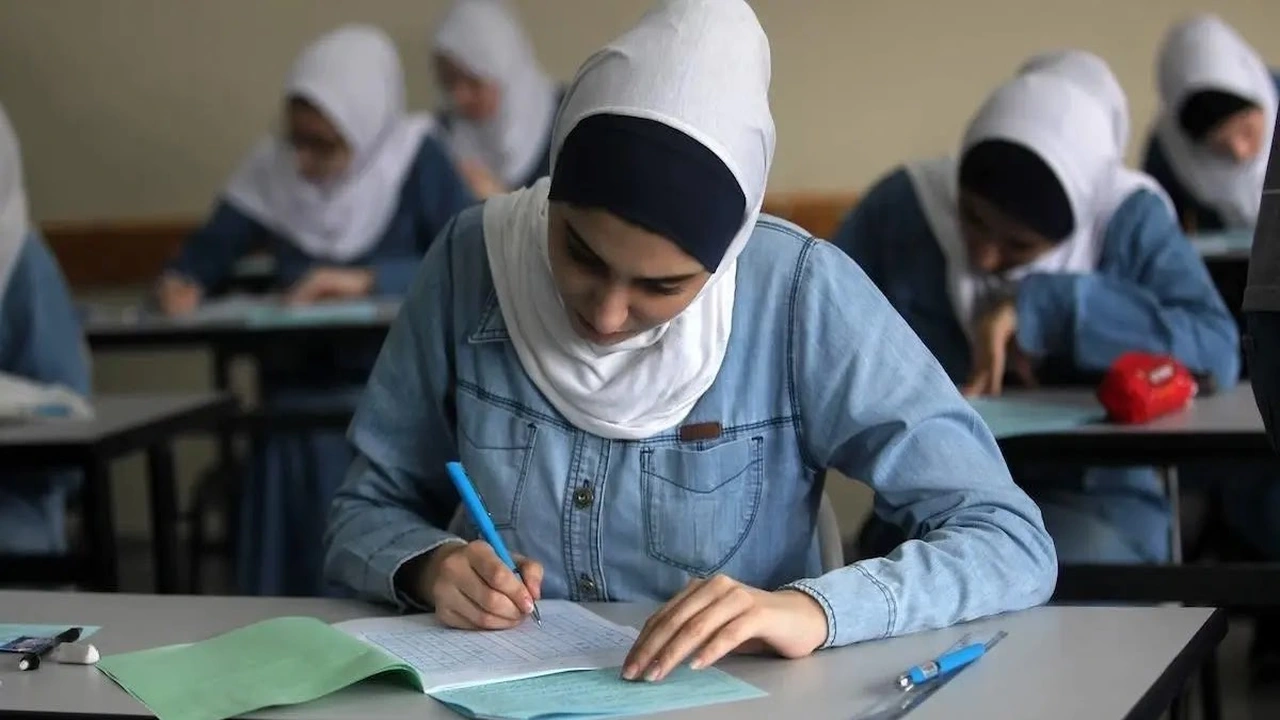 بوابة تظلمات الإعدادية.. تقديم طلبات المراجعة لطلاب منطقتي القاهرة والجيزة عبر الرابط